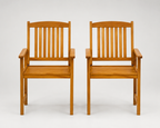 Aurelia | Chaises en bois d'acacia massif.
