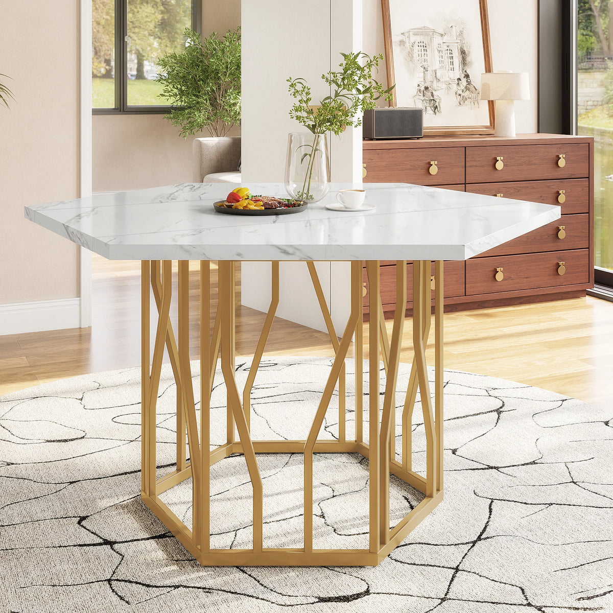 Hexagone | Table basse hexagonale effet marbre, piétement branches dorées